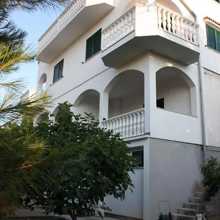 Wind Near Prosika Beach Apartamento Pag Town