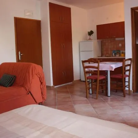 Apartman Wind Near Prosika Beach *